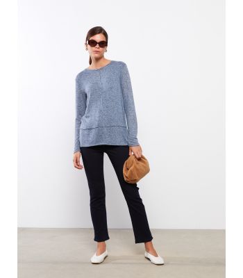 تيشيرت نسائي بأكمام طويلة وفتحة رقبة دائرية