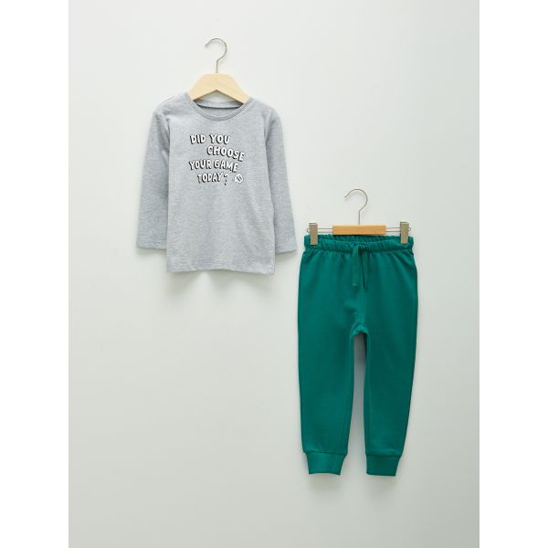 تيشيرت وبنطال بأكمام طويلة بطبعة للأولاد